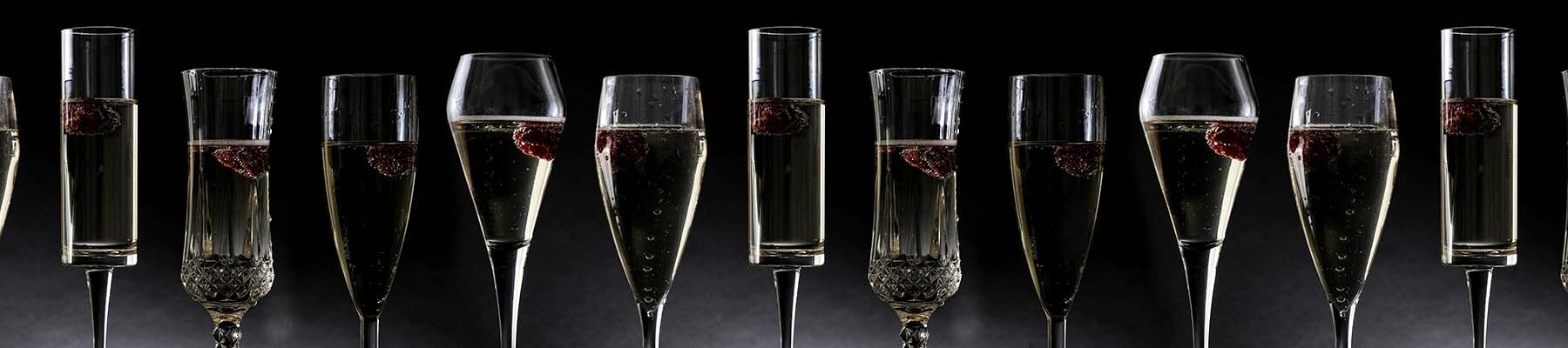 Champagne Plastic Glassware Banner 2