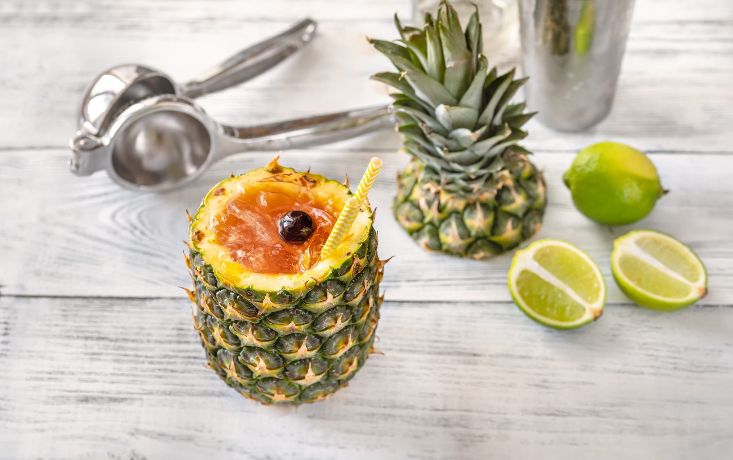 pina colada cocktail glasses